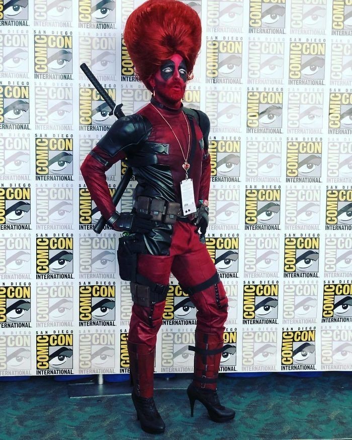 8)Drag Queen Deadpool: