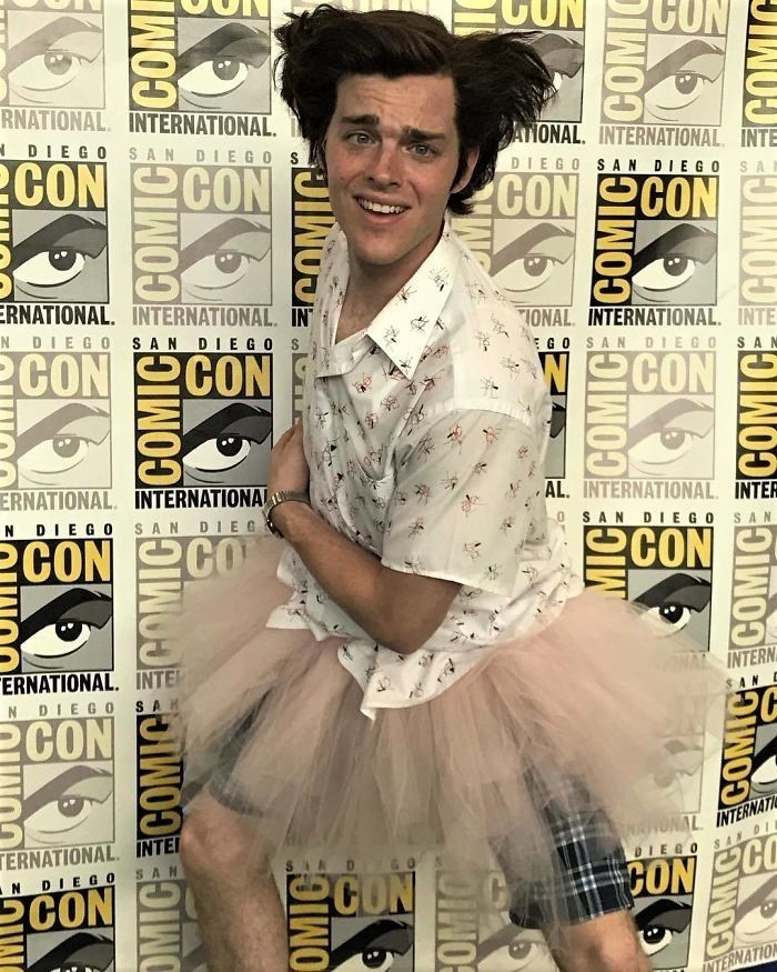 13)Ace Ventura, Pet Detective(Evcil Hayvan Dedektifi):