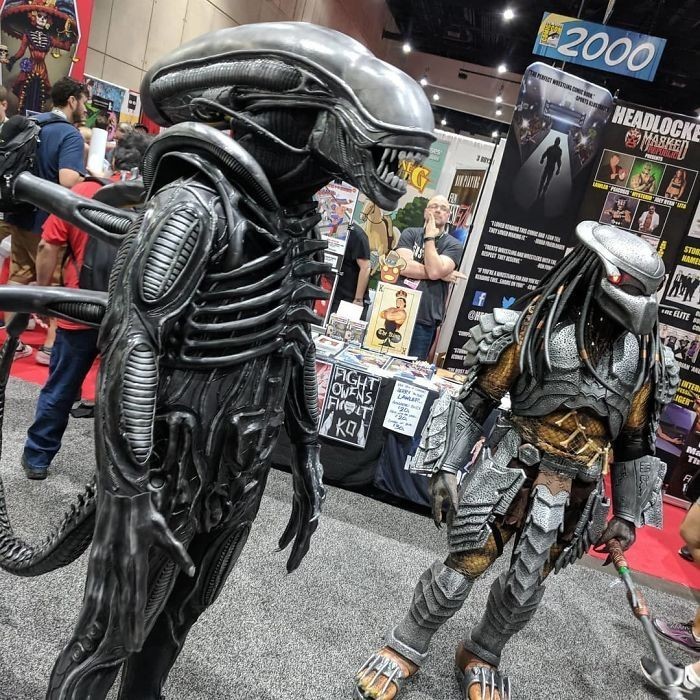 29)Xenomorph ve Predator: