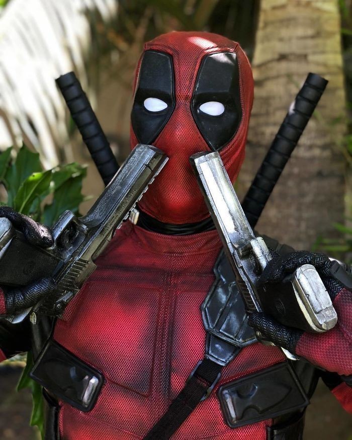 32)Deadpool: