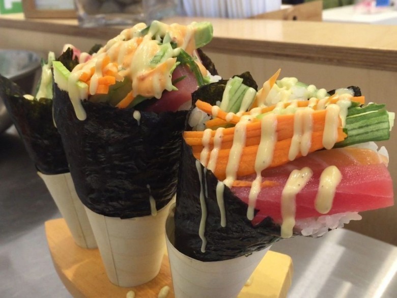 Konik Suşi, Temaki.