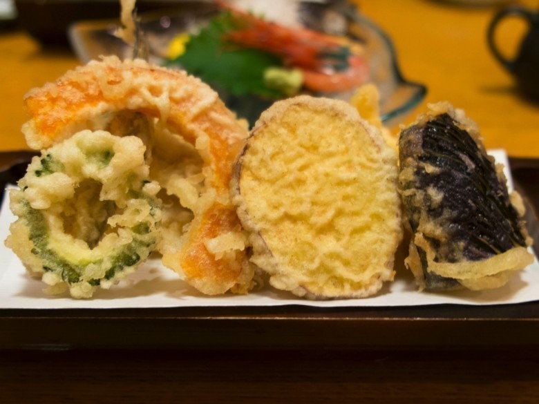 Balıklı veya sebzeli, Tempura.